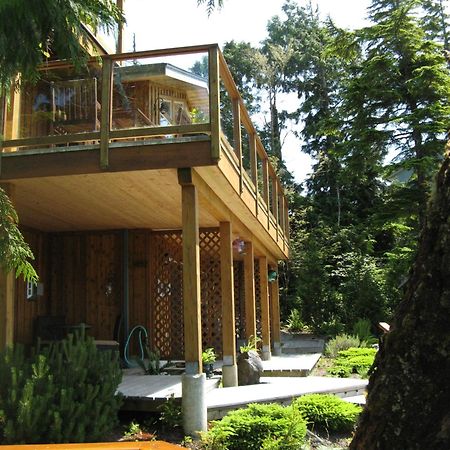 Reef Point Oceanfront Bed And Breakfast Ucluelet Eksteriør bilde